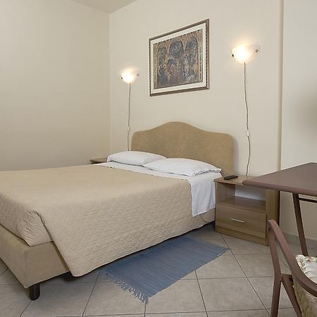 Hotel Il Melograno Foligno Exteriér fotografie