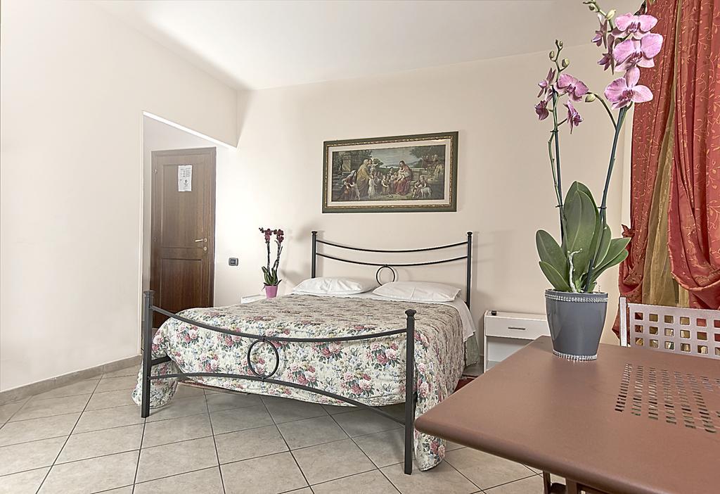 Hotel Il Melograno Foligno Exteriér fotografie